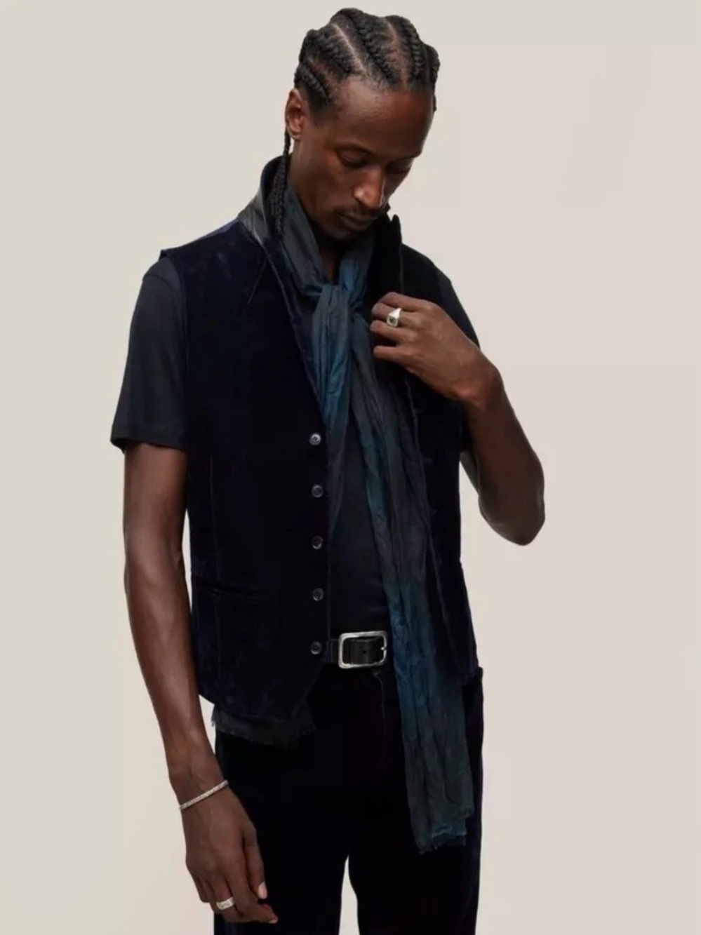 $698 John Varvatos Collection Woodward Velvet Vest Size EU 52 USA 42